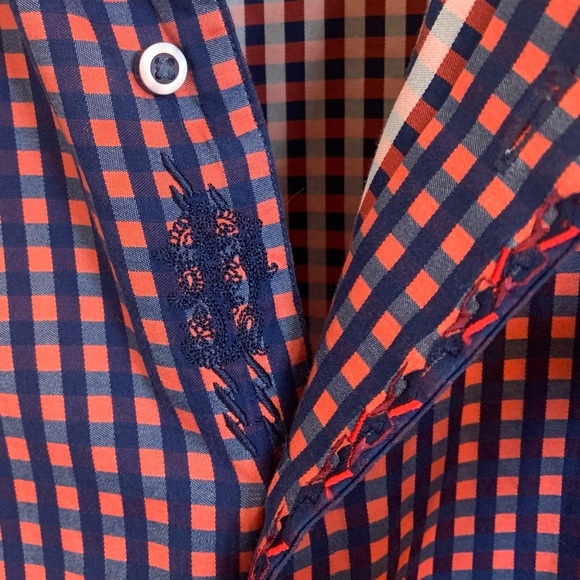 Robert Graham Long Sleeved Button-Down Flip Cuff Shirt, Size XL - Picture 5 of 8